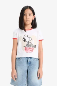 DeFacto Snoopy Oversize Wide Fit Crew Neck Back Printed Short Sleeve T-Shirt Girl Child - Image 4