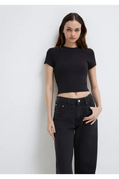 1600814-900-BLACK_1