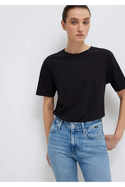 1600955-900-BLACK_1