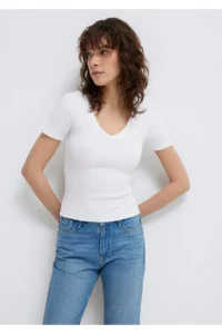 Mavi White Basic V-Neck T-Shirt Fitted - Image 2