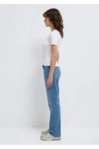 Mavi White Basic V-Neck T-Shirt Fitted - Image 4