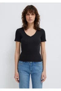 Mavi Black Basic V-Neck T-Shirt Fitted - Image 3