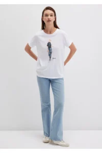 Mavi Denim Girl Printed White Istanbul T-Shirt Regular Fit / Normal Cut - Image 3