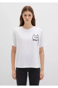 Mavi Cat Printed Istanbul T-Shirt Regular Fit / Normal Cut - Image 4
