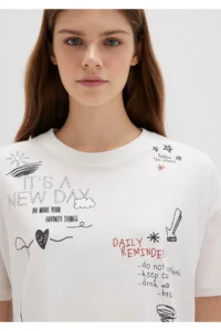 Mavi Printed Ecru T-Shirt Loose Fit -70057 - Image 5