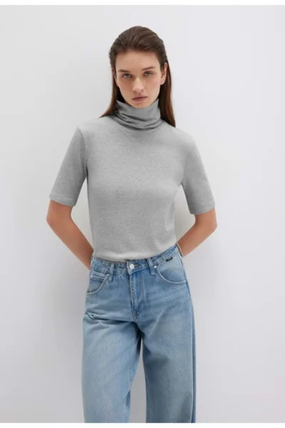 161361387829-GRAY_1