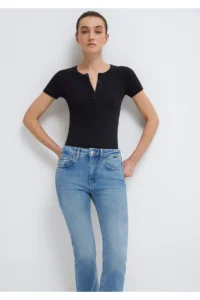 Mavi Semi-Buttoned Black Basic T-Shirt Fitted -900 - Image 2