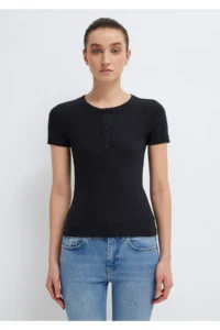 Mavi Semi-Buttoned Black Basic T-Shirt Fitted -900 - Image 4