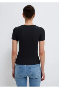 Mavi Semi-Buttoned Black Basic T-Shirt Fitted -900 - Image 6