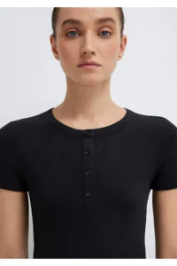 Mavi Semi-Buttoned Black Basic T-Shirt Fitted -900 - Image 7