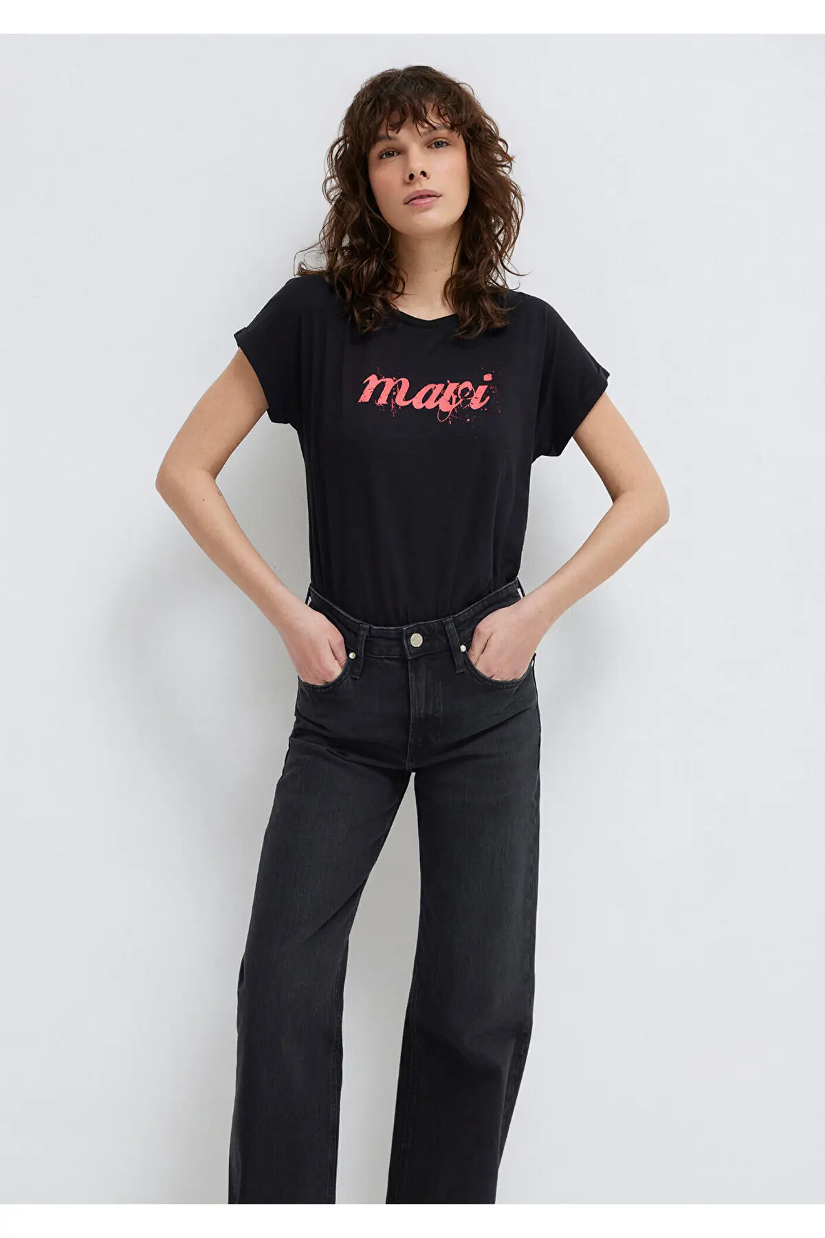 166422-900-BLACK_1