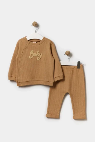 24541-BROWN_1