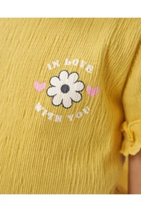 Minipodyum Girl's Ruffle Detailed T-shirt and Shorts Knitted Muslin Summer Double Set - Image 5