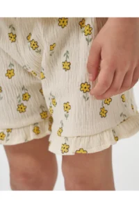 Minipodyum Girl's Ruffle Detailed T-shirt and Shorts Knitted Muslin Summer Double Set - Image 6