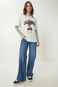 Lovelyİstanbul Teddy Bear Crest Printed Oversize Knitted T-shirt  ECRU - Image 2