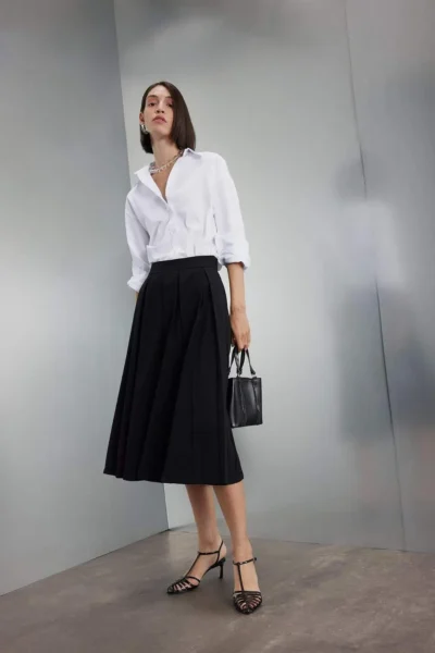 3168433-BLACK_1