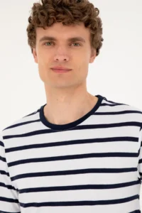 US Polo Assn. Men Regular Fit Crew Neck White T-Shirt - Image 2
