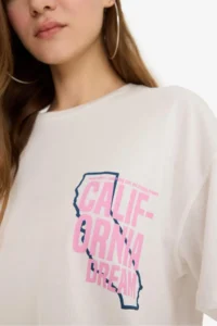 DeFacto Cool Oversize Wide Fit Crew Neck Back Printed Short Sleeve T-Shirt - Image 6