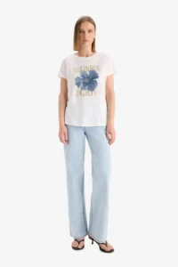 DeFacto Crew Neck Floral Short Sleeve T-Shirt - Image 2