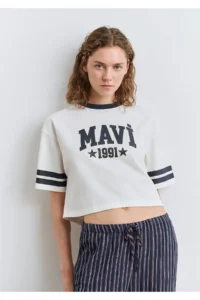 Mavi Logo Printed Ecru T-Shirt Regular Fit / Normal Cut 1613376-70057