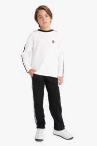 DeFacto Oversize Wide Fit Crew Neck Appliqued Waffle Long Sleeve T-Shirt for Boys - Image 5