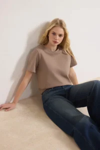 TRENDYOLMİLLA Mink 100% Cotton Basic Crew Neck Knitting T-Shirt - Image 2