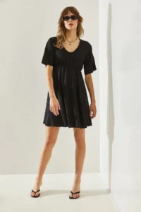 Bianco Lucci Women's Elastic Waist Wrapped V-Neck Dress - Image 2