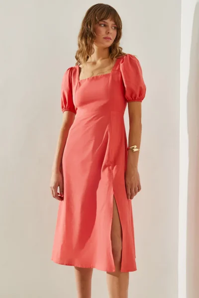 60251398-RED_1