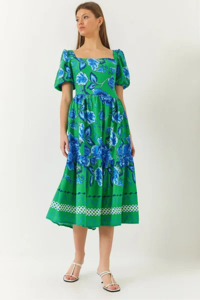 60261412-GREEN_1