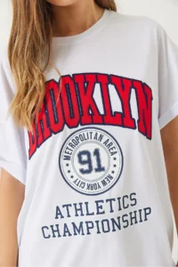Bianco Lucci Women's Brooklyn Printed Oversize Combed Cotton Basic T-shirt - Image 6