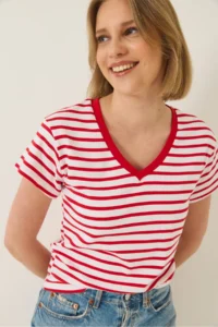 Bianco Lucci Women's V-Neck Striped Comfortable Fit Basic T-Shirt - Image 6