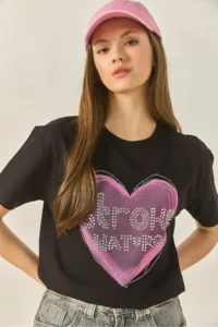 Bianco Lucci Women's Heart Printed Stone Detailed Regular Fit Cotton T-Shirt 8133 - Image 3