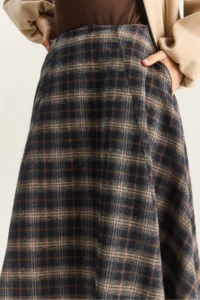 Bianco Lucci Women's Plaid Patterned A-Line Long Skirt with Pocket Detail - Image 6