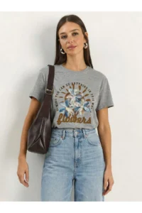 Bianco Lucci Women's Embossed Flower Appliqued Text Printed Basic T-Shirt 7524 - Image 2