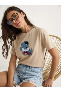 Bianco Lucci Women's Teddy Embroidered Crew Neck Basic T-Shirt 7533 - Image 3