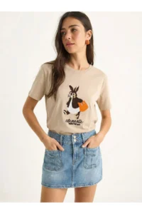 Bianco Lucci Women's Rabbit Embroidered Crew Neck Basic T-Shirt 7532 - Image 3