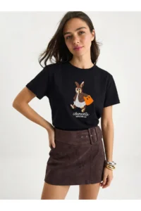 Bianco Lucci Women's Rabbit Embroidered Crew Neck Basic T-Shirt 7532