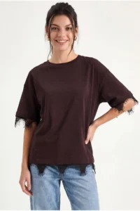 Bianco Lucci Women's Lace Detailed Crew Neck Oversize T-Shirt 1046