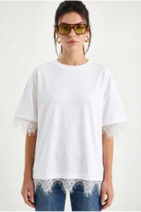 Bianco Lucci Women's Lace Detailed Crew Neck Oversize T-Shirt 1046