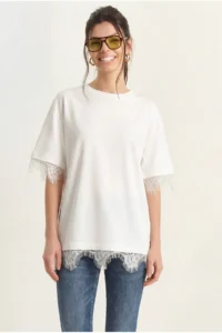 Bianco Lucci Women's Lace Detailed Crew Neck Oversize T-Shirt 1046 - Image 3
