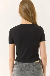 Bianco Lucci Women's Butterfly Accessory Crew Neck Basic Combed Cotton Crop T-Shirt - Image 6