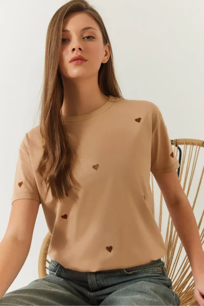 60602004-BROWN_1