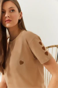Bianco Lucci Women Heart Embroidered Tshirt