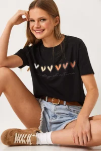 Bianco Lucci Women's Short Sleeve Colorful Heart Printed Basic T-Shirt - Image 3