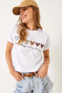 Bianco Lucci Women's Short Sleeve Colorful Heart Printed Basic T-Shirt - Image 7
