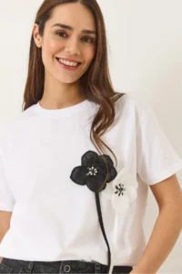 Bianco Lucci Women's Short Sleeve Cotton T-Shirt with Accessories