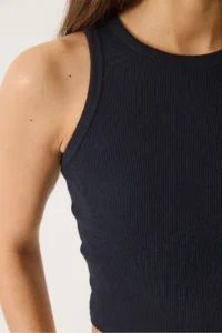 Bianco Lucci Women's Ribbed Halter Neck Camisole Basic Crop Top Undershirt - Image 5
