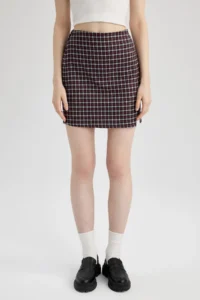 DeFacto Square Patterned Slit Woven Mini Skirt A2289ax22au - Image 3