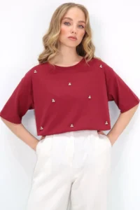 Trend Alaçatı Stili Women's Burgundy Crew Neck Oversize Pearl and Stone Embroidered T-Shirt Alc-X11964 - Image 2