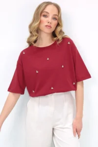 Trend Alaçatı Stili Women's Burgundy Crew Neck Oversize Pearl and Stone Embroidered T-Shirt Alc-X11964 - Image 4